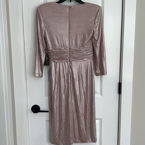 Vince Camuto, new with tags, Cocktail Dress size 6 - Picture 8 of 9